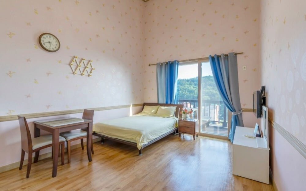 Standard room with sunset view Daebudo Grand Blue Pension