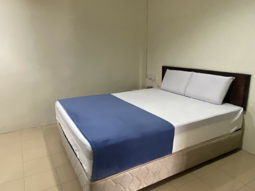 Deluxe Double room OYO 90896 Gold Hill Hotel