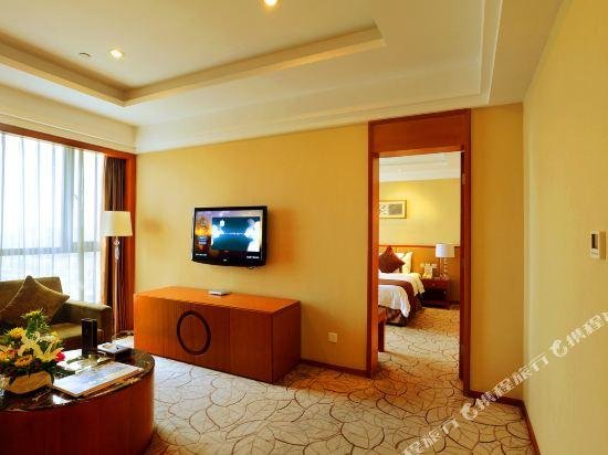 Executive Suite Phoenix Lake Tianquan Hotel