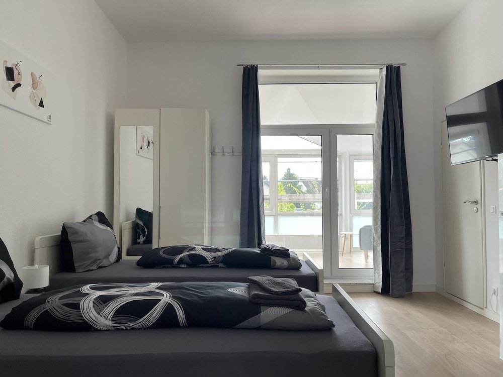 Komfort Apartment Two-bed studios for fitters