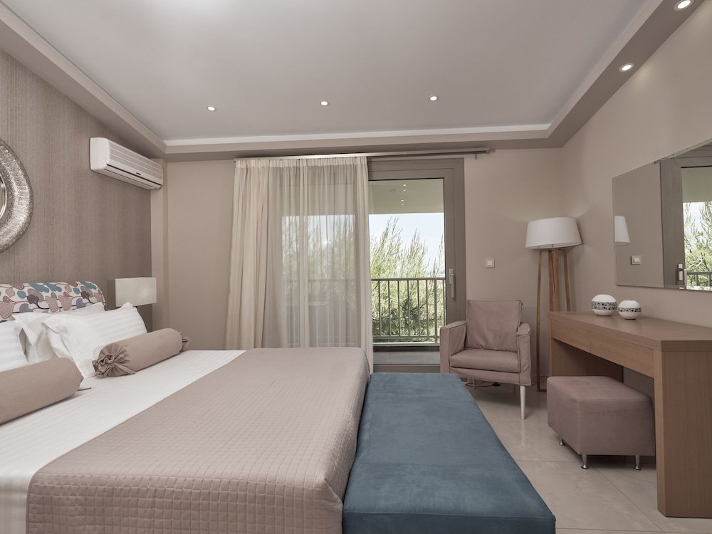 Junior suite con balcone Koukounaria Hotel & Suites