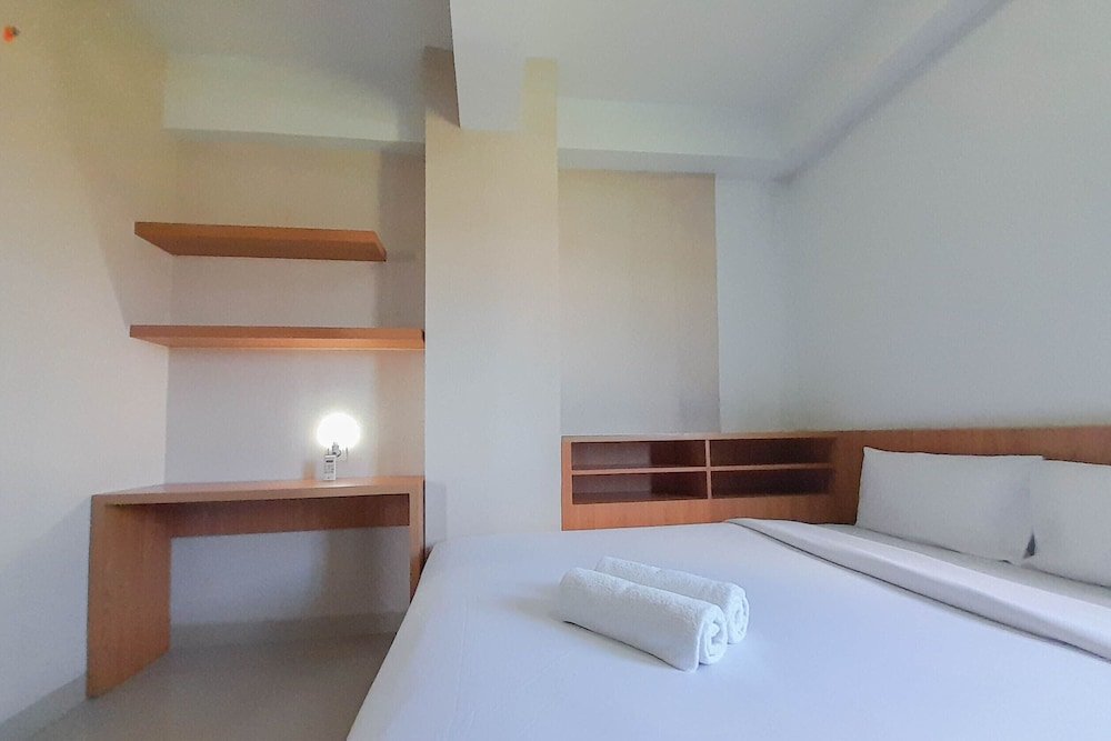 Апартаменты Comfort And Minimalist 1Br At Student Castle Yogyakarta Apartment