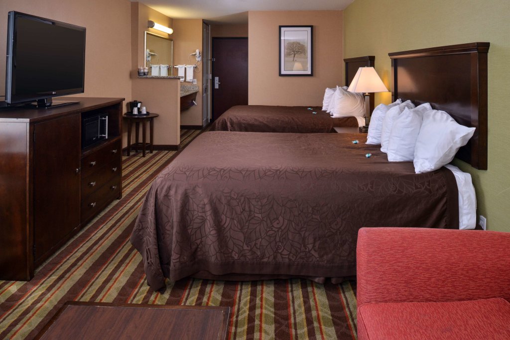 Четырёхместный номер Standard Best Western Wilsonville Inn & Suites
