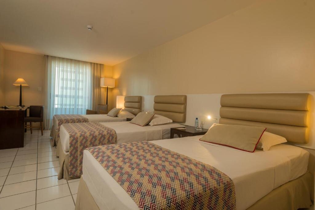 Camera tripla Superior con parziale vista mare Hotel Luzeiros Fortaleza