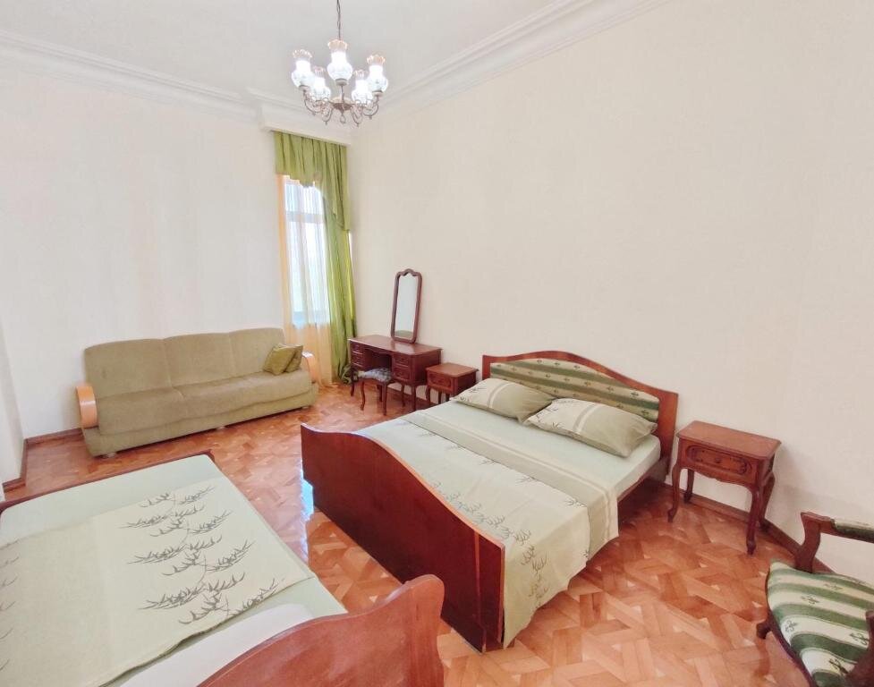 Четырёхместный номер Comfort Batumi Sun Hostel
