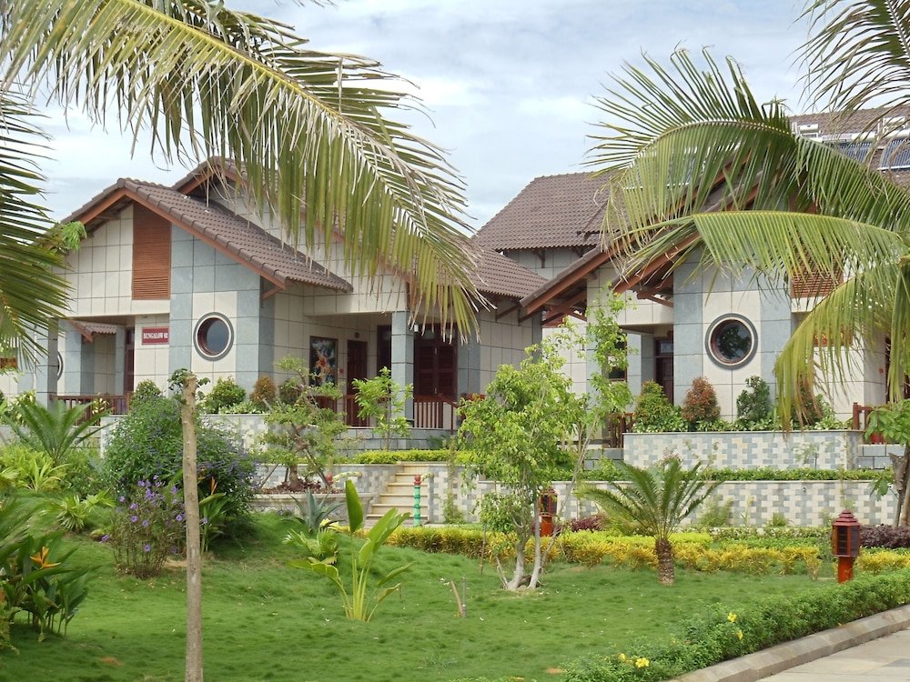 Habitación triple De lujo con vista al jardín Sa Huynh Beach Resort