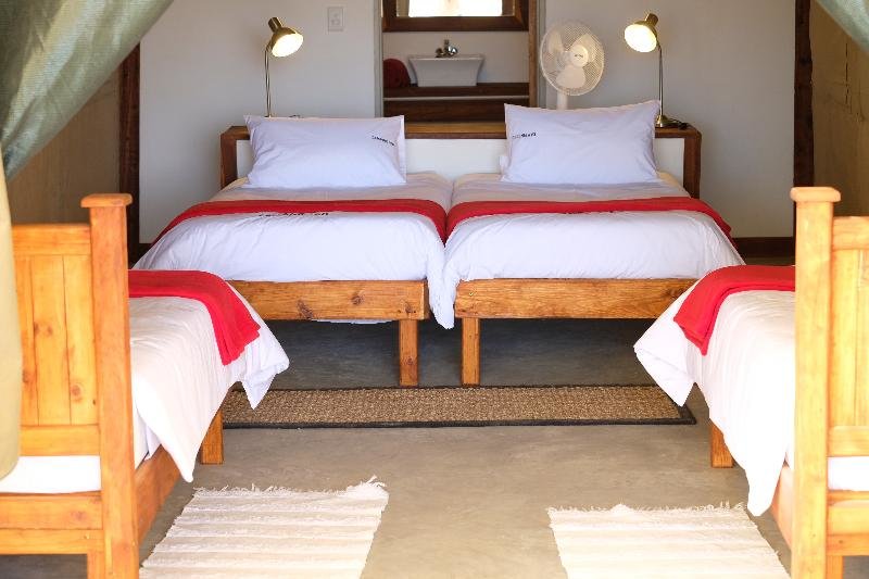 Tienda 1 dormitorio con vista al agua Kalahari Anib Camping2Go