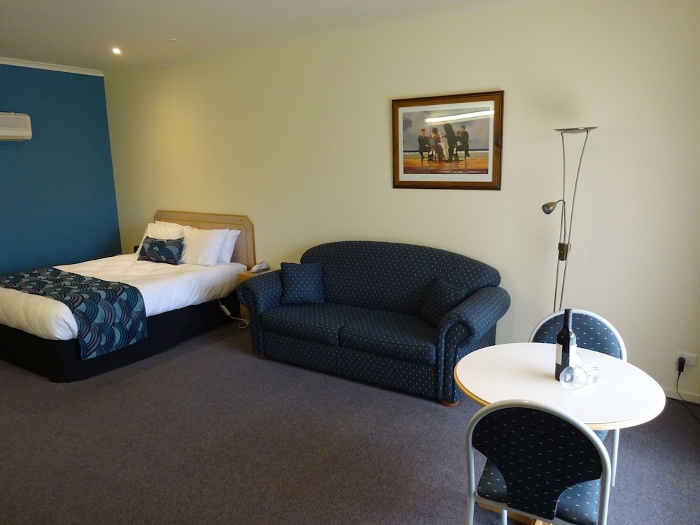 Suite Deluxe Victoria Lodge Motor Inn & Apartments