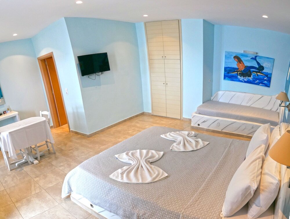 Standard Double room with balcony and with mountain view Nautilus Dome