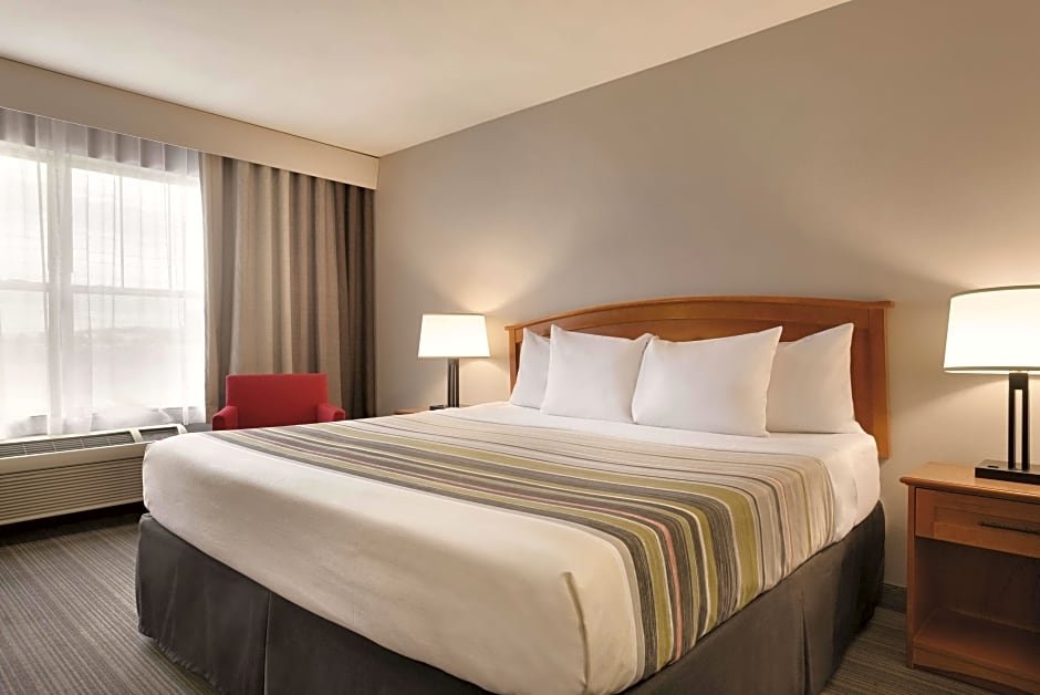 Четырёхместный люкс c 1 комнатой Country Inn & Suites by Radisson, Portage, IN