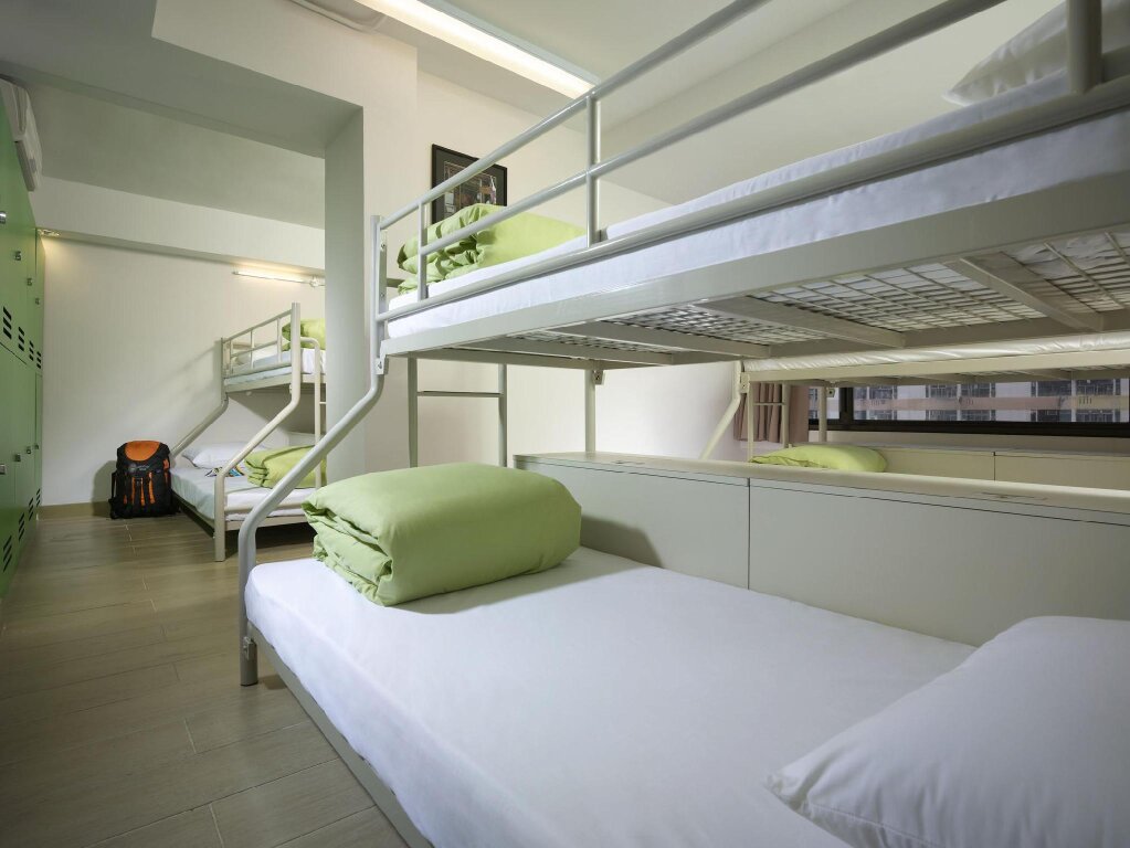 Кровать в общем номере (мужской номер) YHA Mei Ho House Youth Hostel