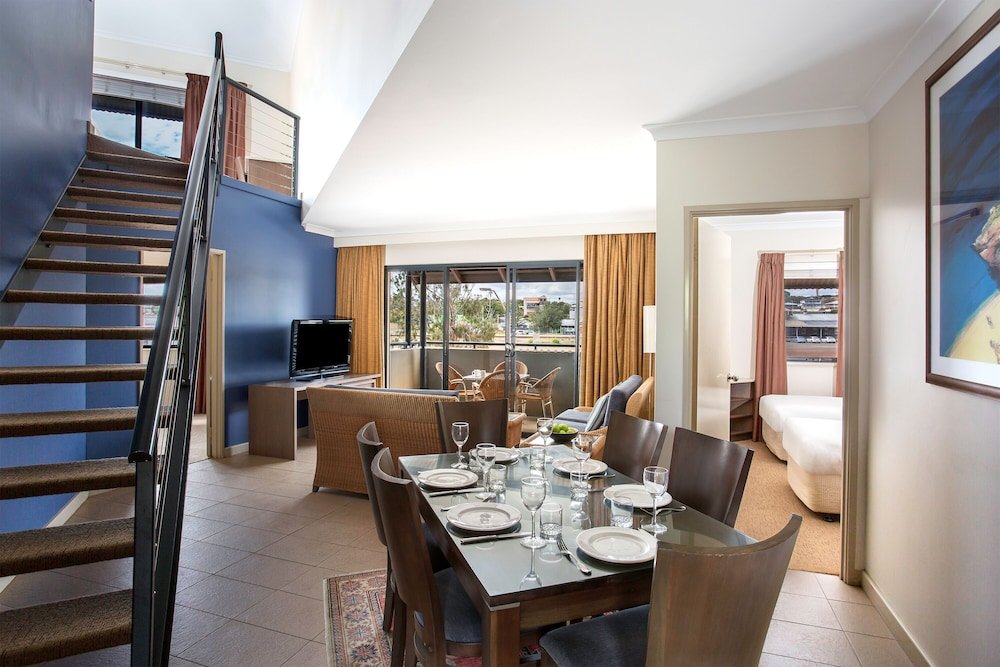 Номер Standard с 3 комнатами с балконом Mantra Geraldton