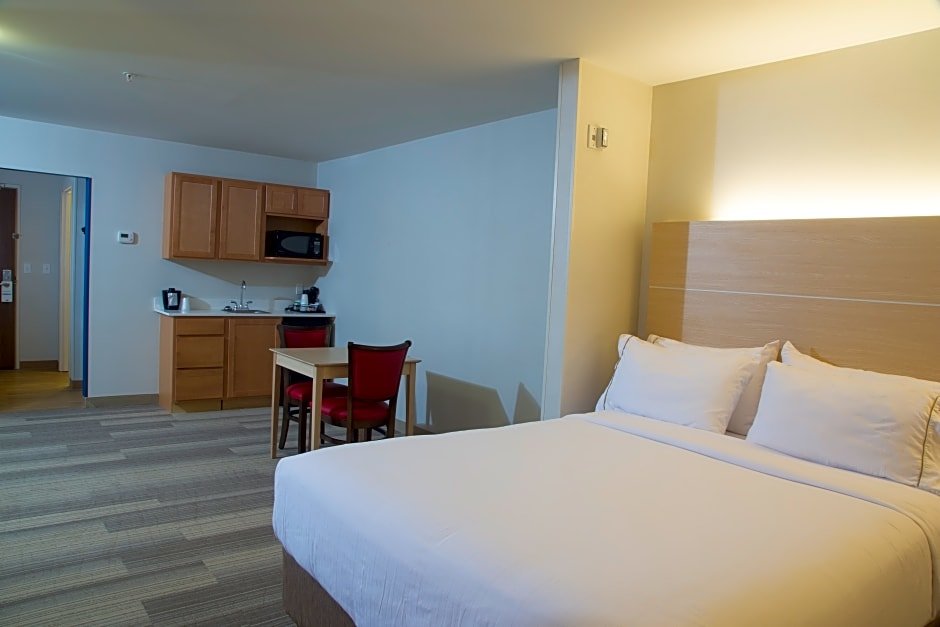 Vierer Suite 1 Schlafzimmer Holiday Inn Express & Suites Rochester Hill - Detroit Area, an IHG Hotel