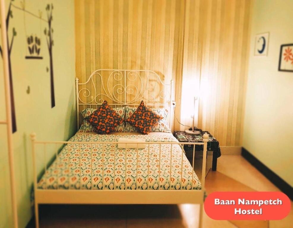 Одноместный номер Economy Baan Nampetch Hostel