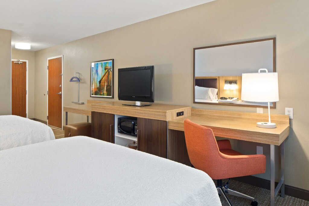 Standard quadruple chambre Hampton Inn & Suites