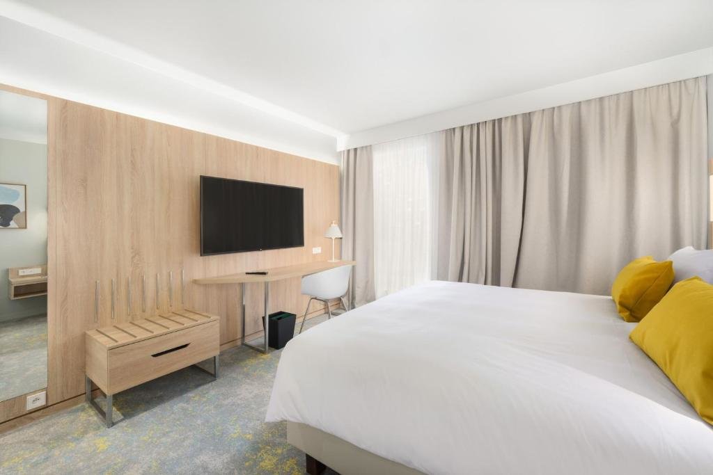 Номер Superior Courtyard by Marriott Paris Charles de Gaulle Central Airport