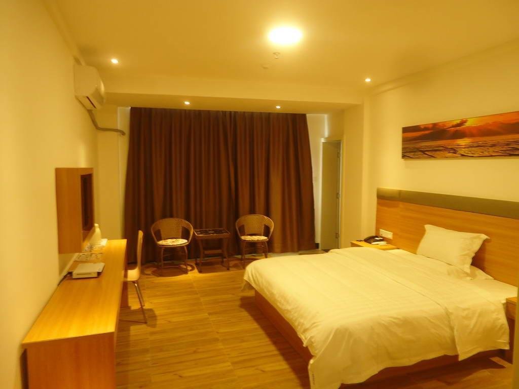 Suite Business 7 Days Inn·Zhuhai Gaolangang Pinsha