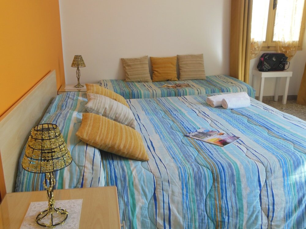 Standard Double room with balcony Actinia Accommodation