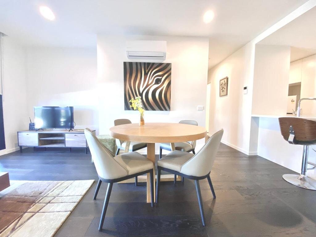 Apartment Apartments Oakleigh by LaMaison Homes