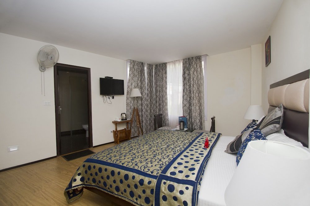 Standard room OYO 1619 Hotel Swiss Wood