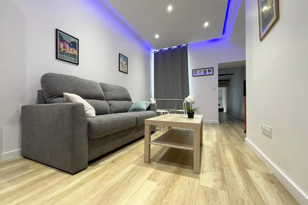 Apartment In the heart of the city very quiet T2 for 4 people #CF