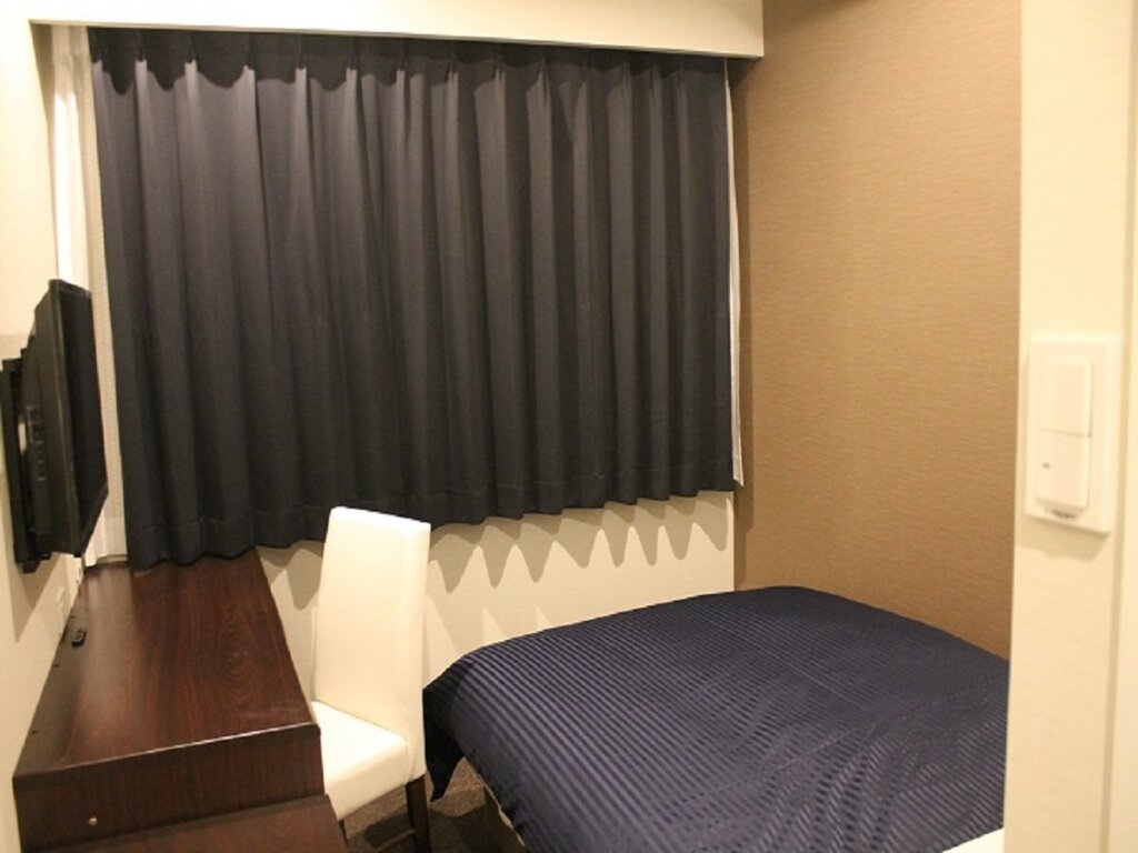 Одноместный номер Standard HOTEL LiVEMAX Osaka Umeda Nakatsu
