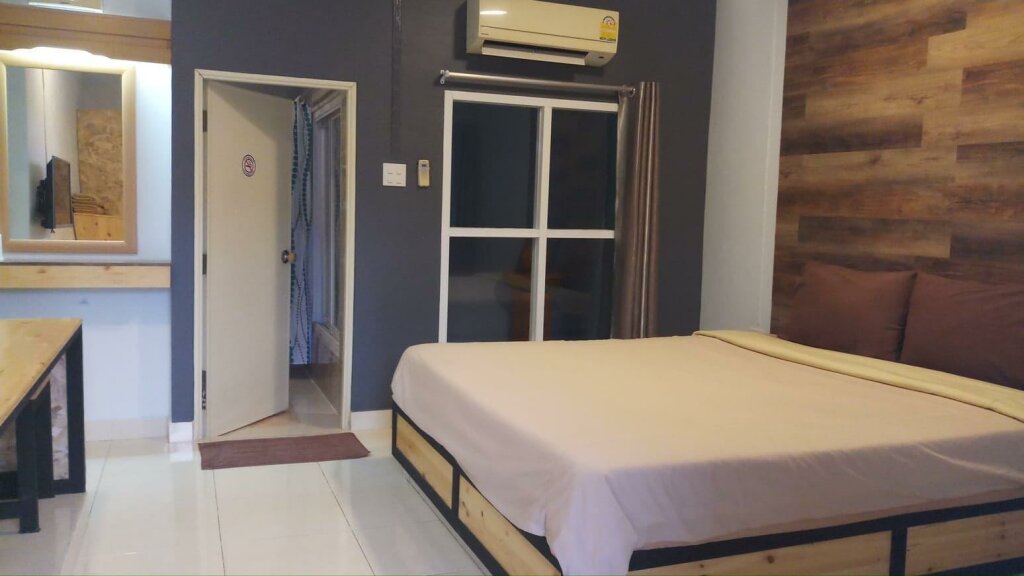 Standard Doppel Zimmer Ploy Resort Buriram