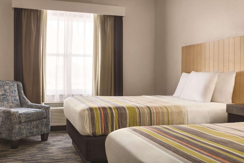 Standard Vierer Zimmer Country Inn & Suites
