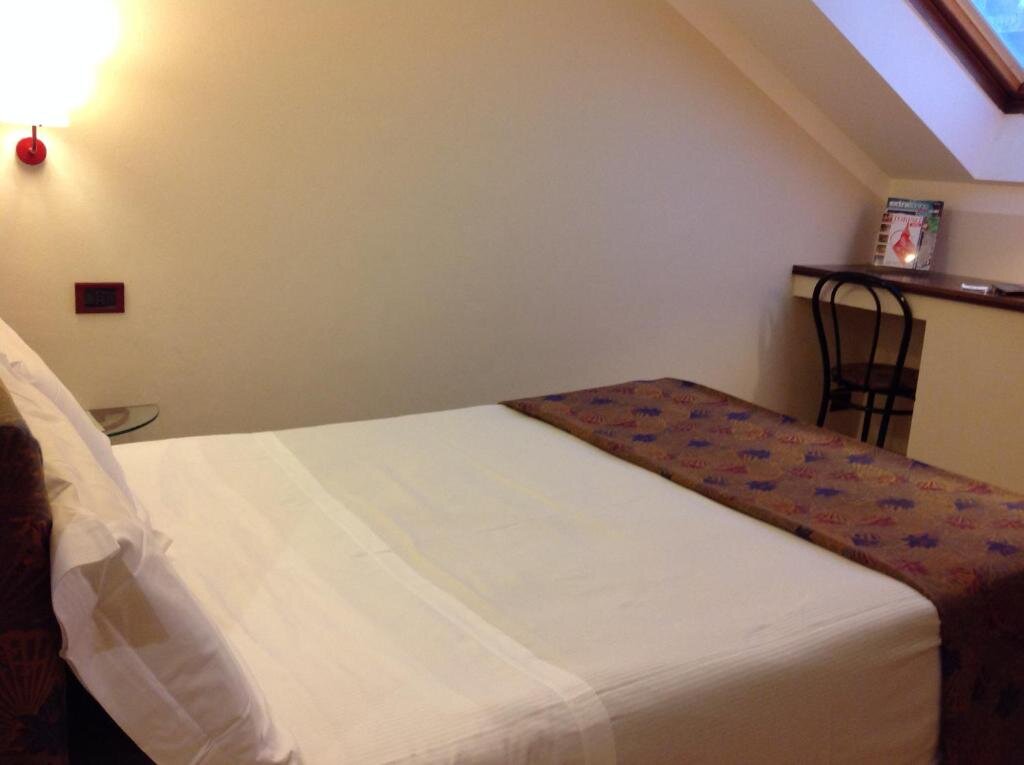 Standard Einzel Zimmer Hotel Turin Royal
