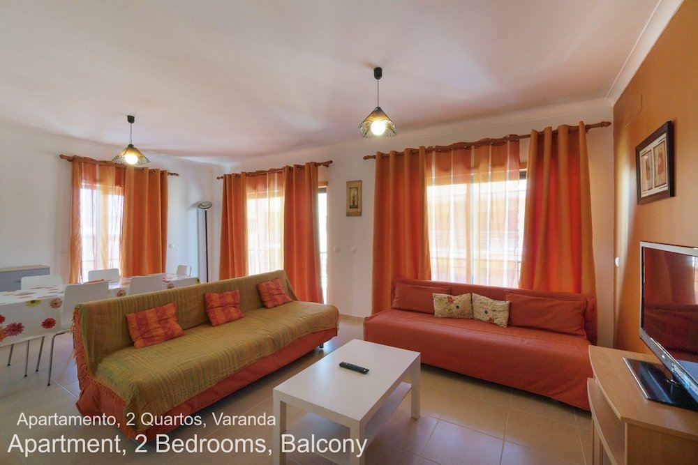Apartment 2 Schlafzimmer mit Balkon Akisol Armaçao Pera Sand