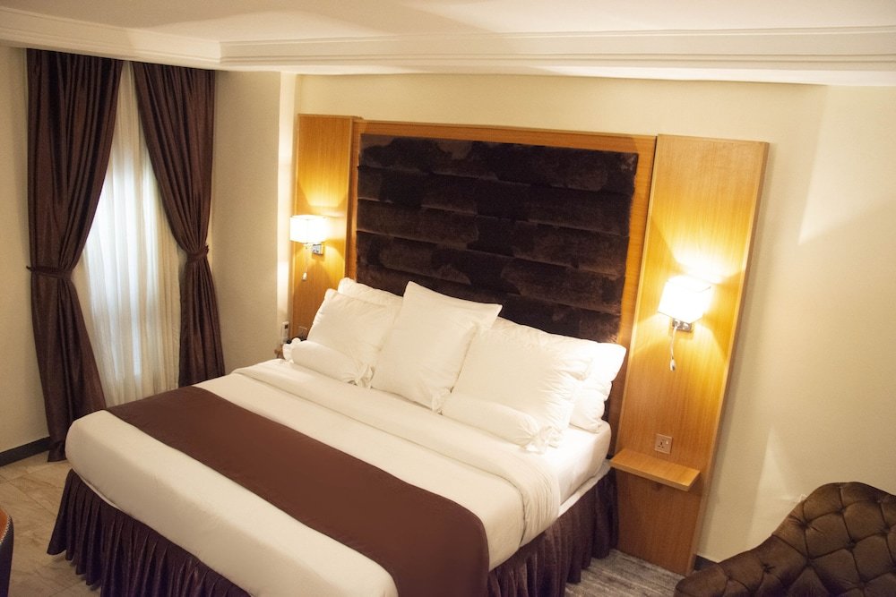 Premium room Sparklyn Hotels & Suites