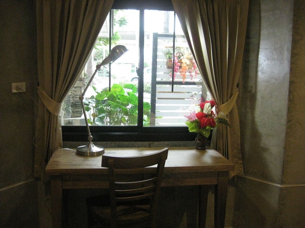 Superior Doppel Zimmer mit Balkon und mit Gartenblick Komol Residence Bangkok