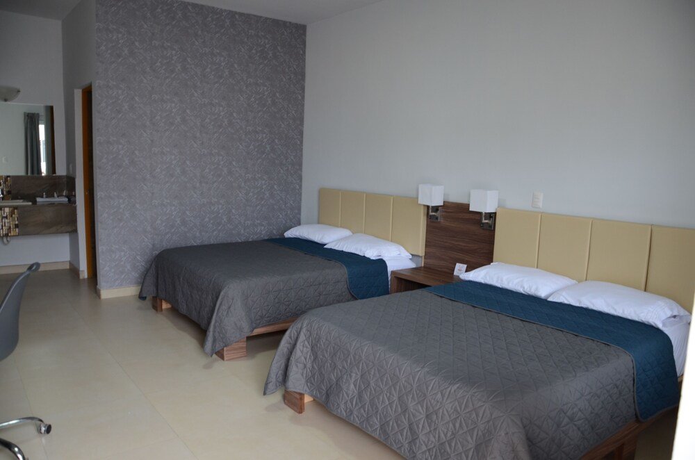 Comfort room Hotel Monarca