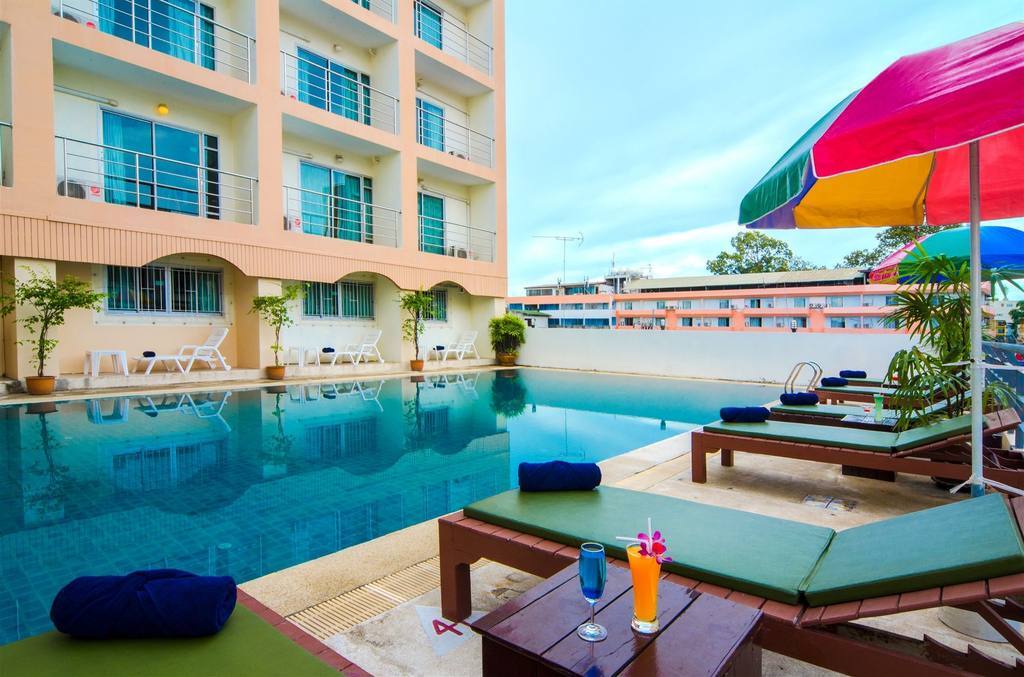 Севен сис Паттайя. Wiz Hotel Pattaya 3*.