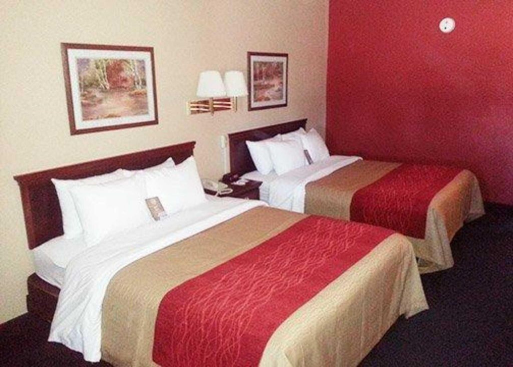 Двухместный номер Standard Quality Inn & Suites Mountain Home North
