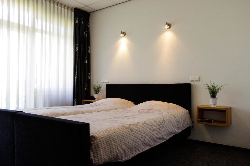 Двухместный номер Comfort с балконом Hotel and Restaurant van Saaze