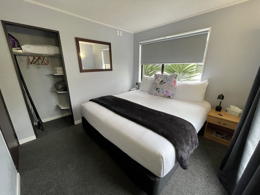 Deluxe chambre 2 chambres avec balcon Hacienda Motor Lodge