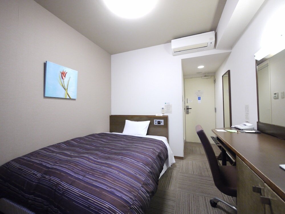 Comfort room Hotel Route-Inn Iwakiizumi Ekimae