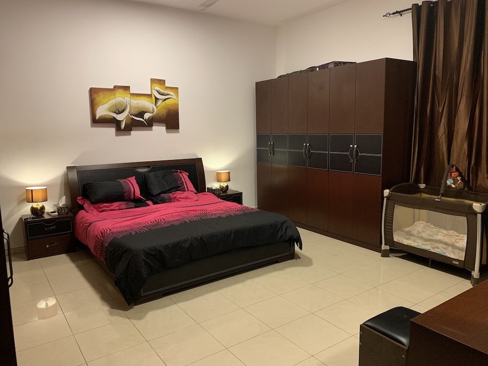 Luxus Apartment Luxury Furnished 3BR near LAKE Khalid