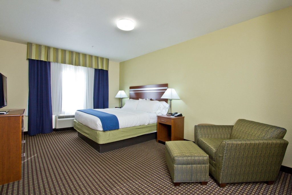 Двухместный номер Standard Holiday Inn Express and Suites Denver East Peoria Street, an IHG Hotel