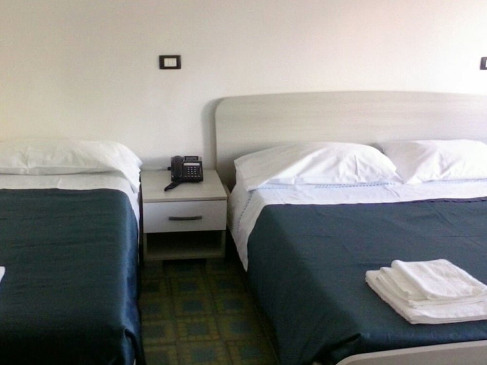 Standard quadruple chambre avec balcon Hotel Aurora