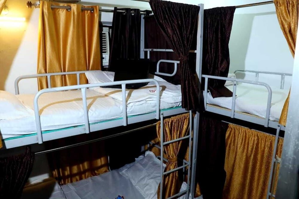 Cama en dormitorio compartido Hotel 4 U Tapovan Rishikesh