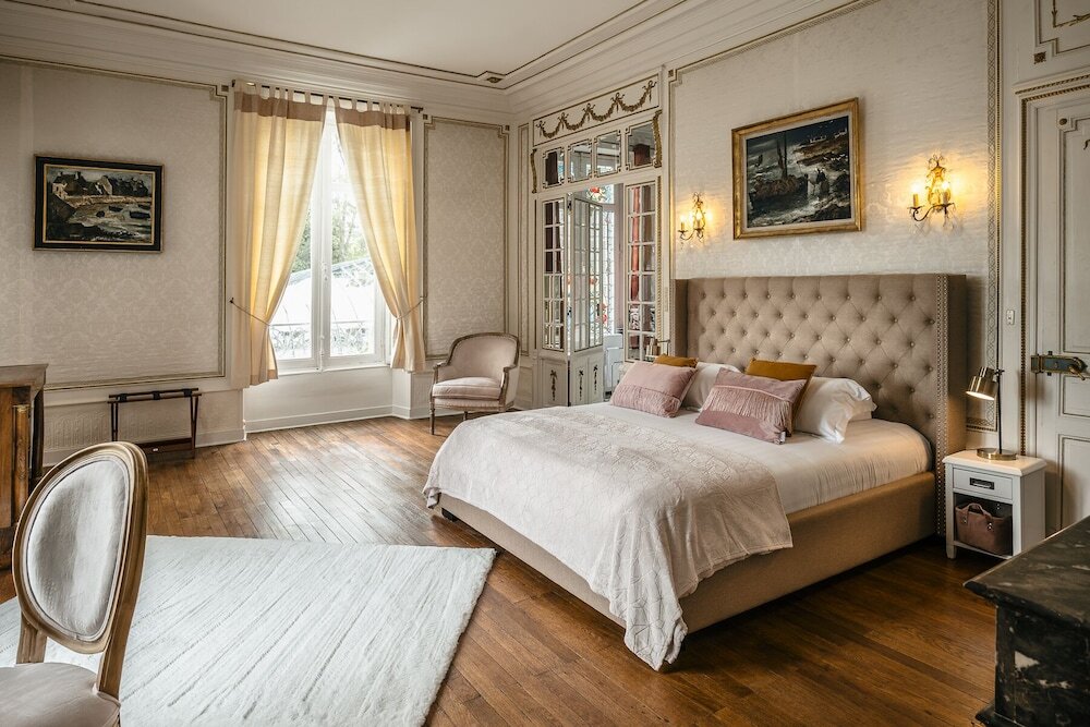 Номер Deluxe Bed & Breakfast Château Les Orchidées SAUMUR