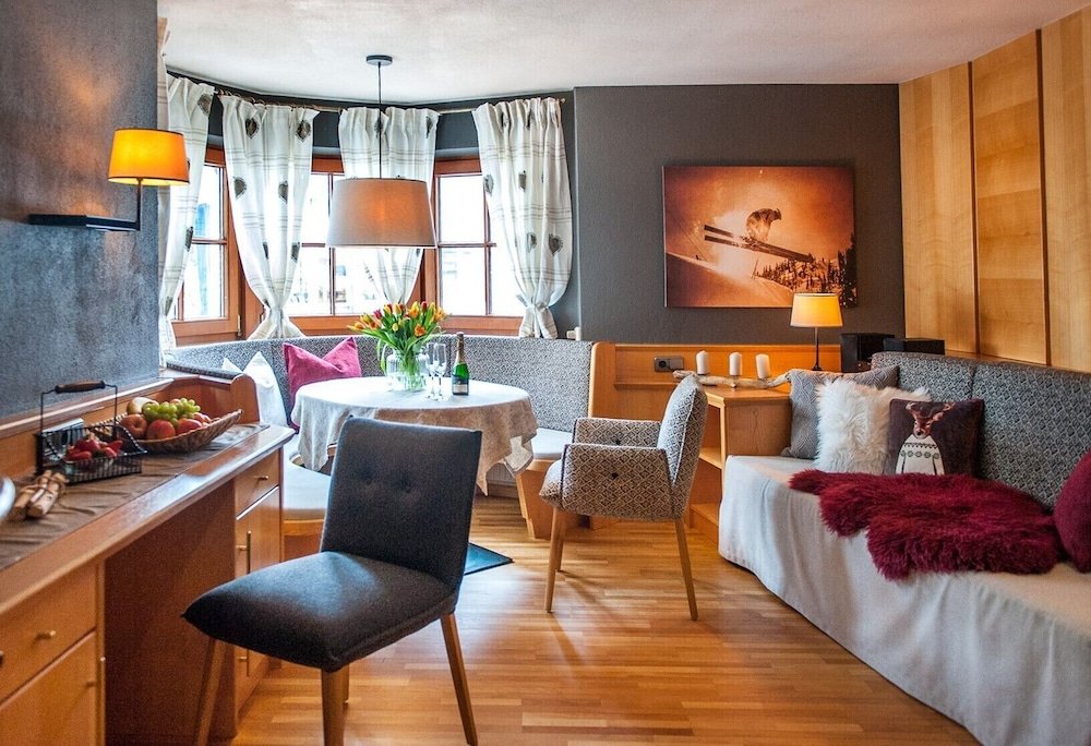 Familie Apartment mit Balkon Lärchenhof - Premium Apartments & Zimmer