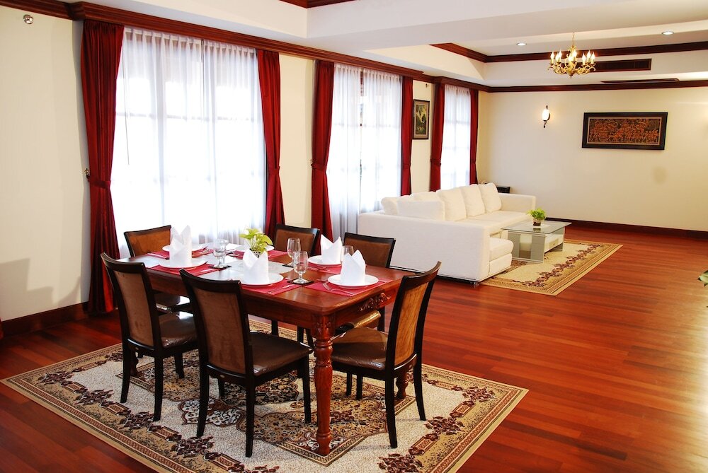 Suite 3 Zimmer mit Balkon Steung Siemreap Residences & Apartment