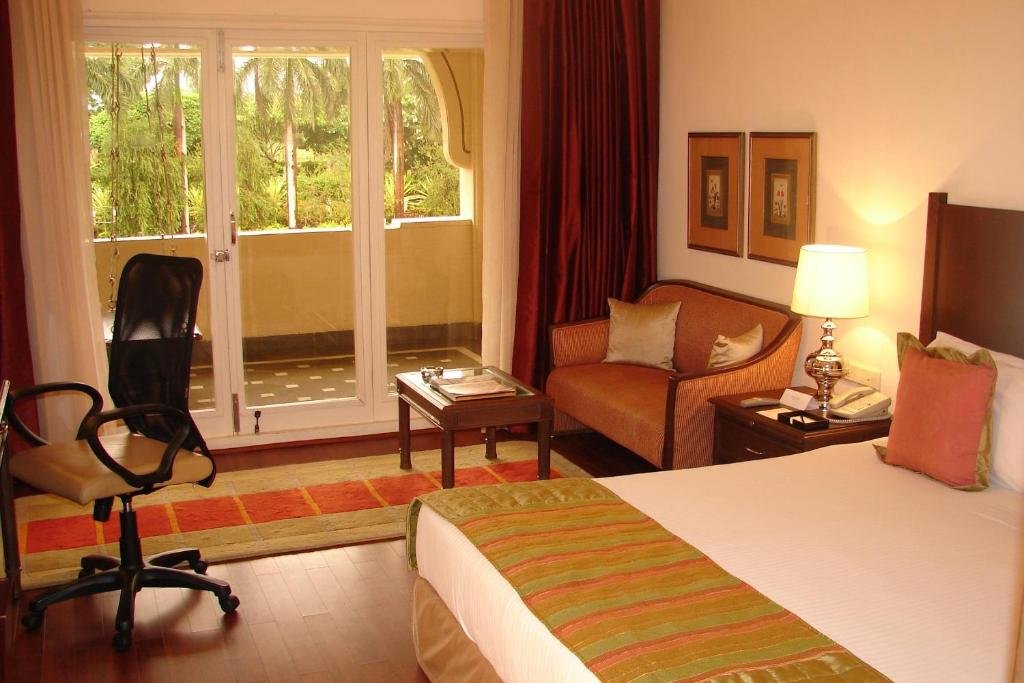 Deluxe Doppel Zimmer mit Gartenblick Vivanta Aurangabad