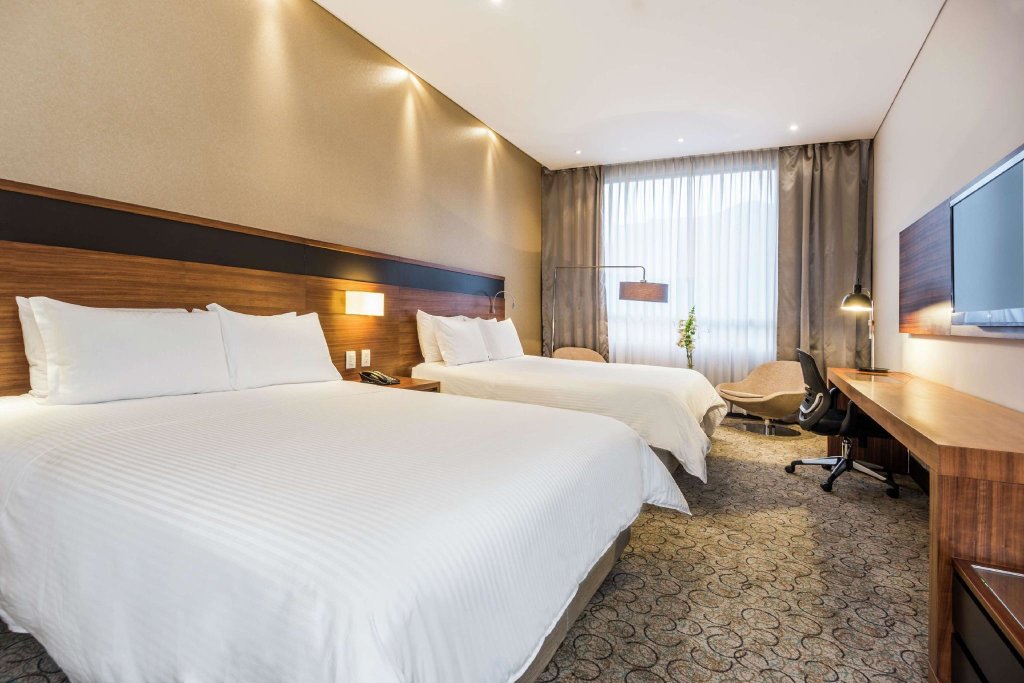 Executive Quadruple room DoubleTree by Hilton Bogota Parque 93
