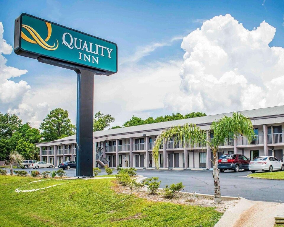 Кровать в общем номере Quality Inn & Conference Center Panama City