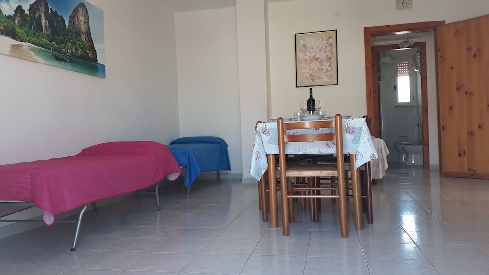Appartamento 3 camere con balcone Charming Holiday Home Near The Beach With A Terrace Parking Available, Pets
