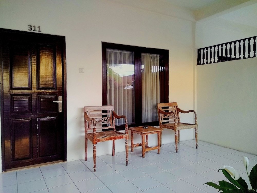 Superior room with balcony Nipuri Resort Seminyak by Kamara